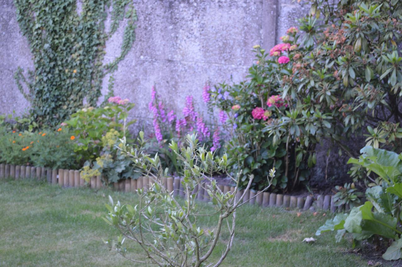 Logis Hotel & Restaurant La Paix Le Nouvion-en-Thierache Dış mekan fotoğraf